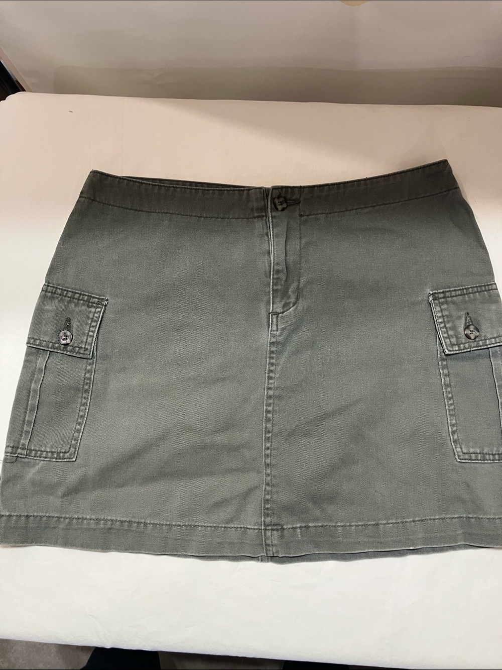 Z. Cavaricci Women's junior XL army green Skirt Straight